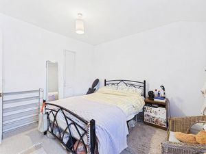 Bedroom- click for photo gallery